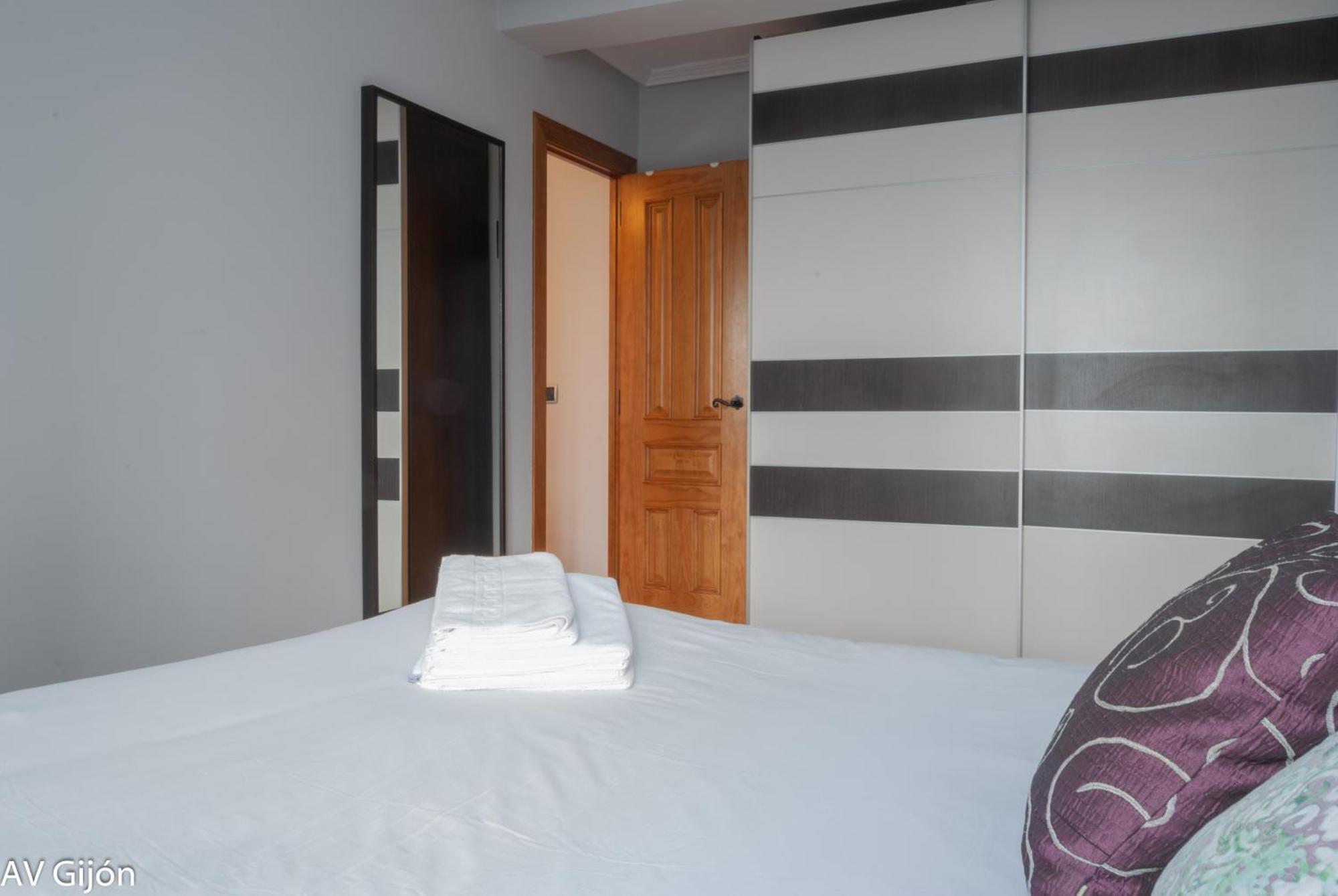 Ferienwohnung Av Premio Real 16 Gijón Exterior foto