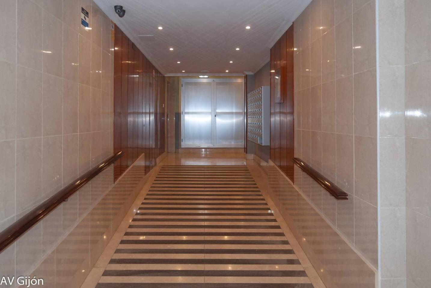 Ferienwohnung Av Premio Real 16 Gijón Exterior foto