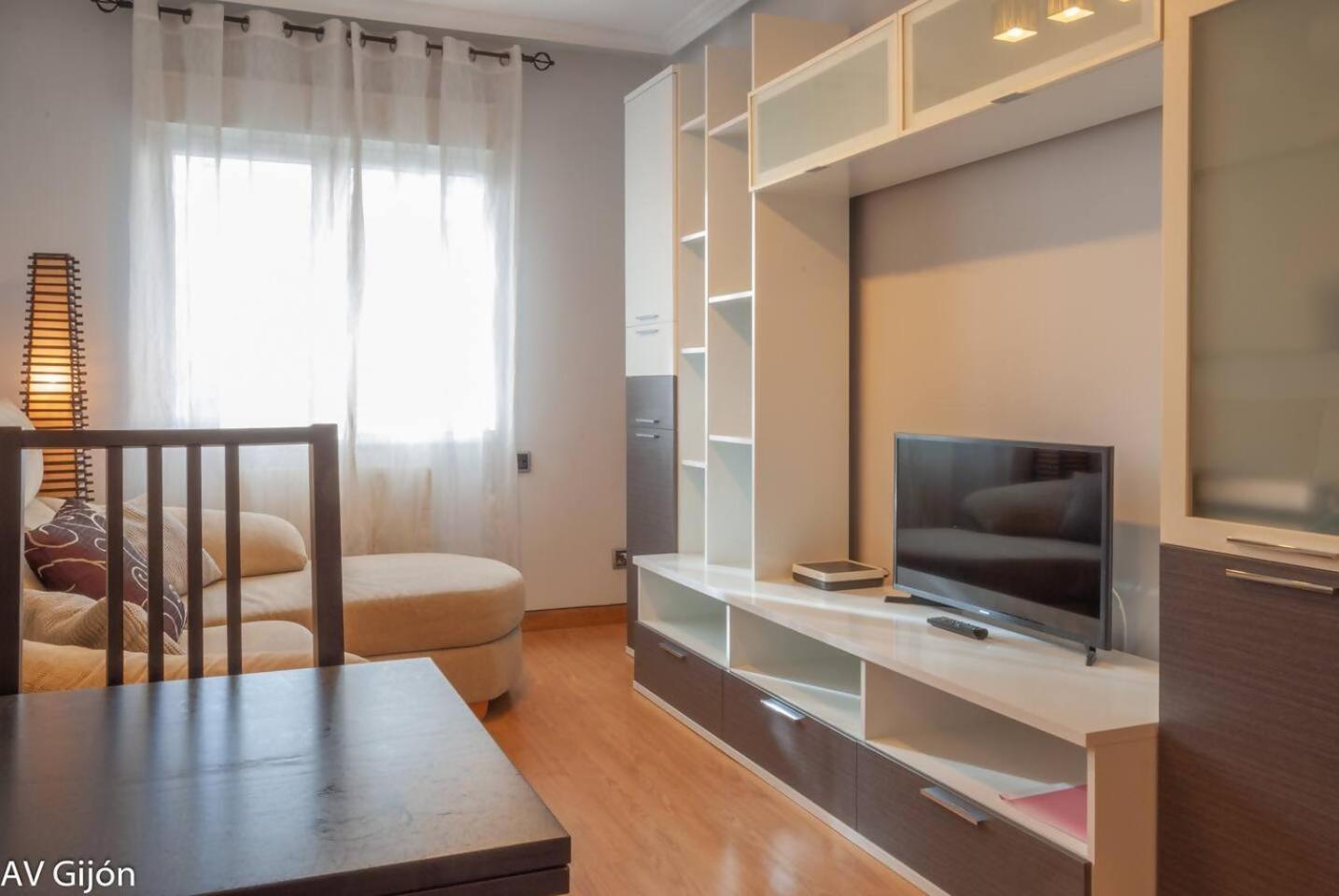Ferienwohnung Av Premio Real 16 Gijón Exterior foto