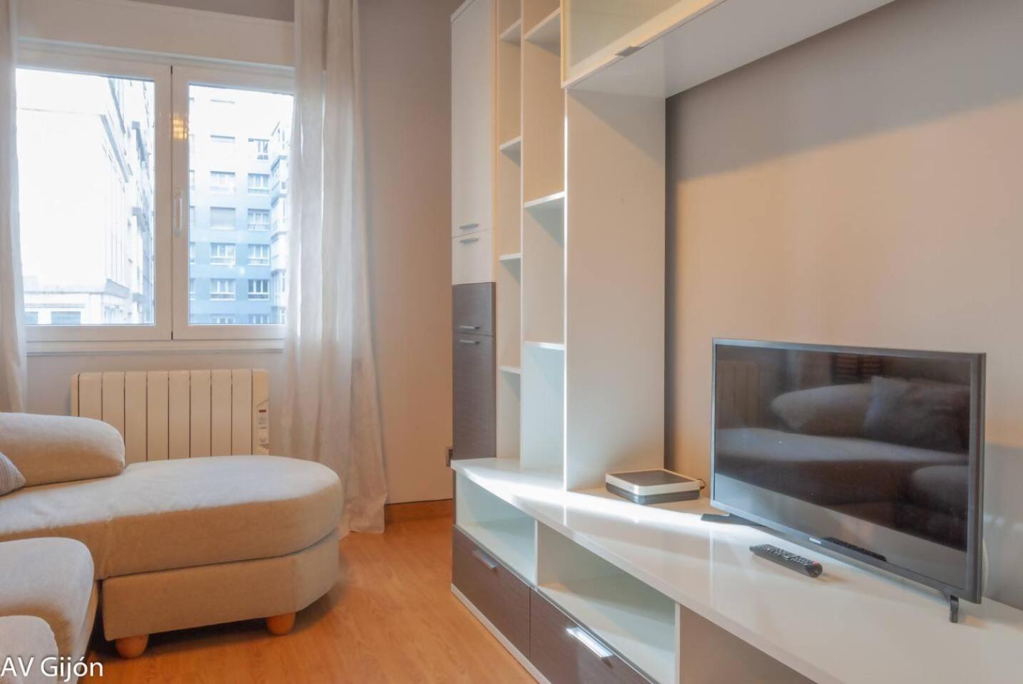 Ferienwohnung Av Premio Real 16 Gijón Exterior foto